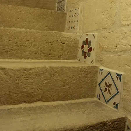 Facile - La Corte オートラント