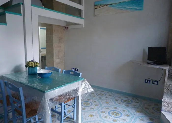 Facile - La Corte Tatil Evi